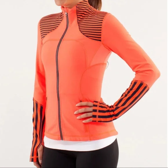 Lululemon Forme Jacket Size 6 Light flare/Inkwell/Stripes - Picture 15 of 15